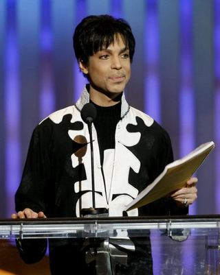 Illustration for article titled 32 Photos of Prince We Love